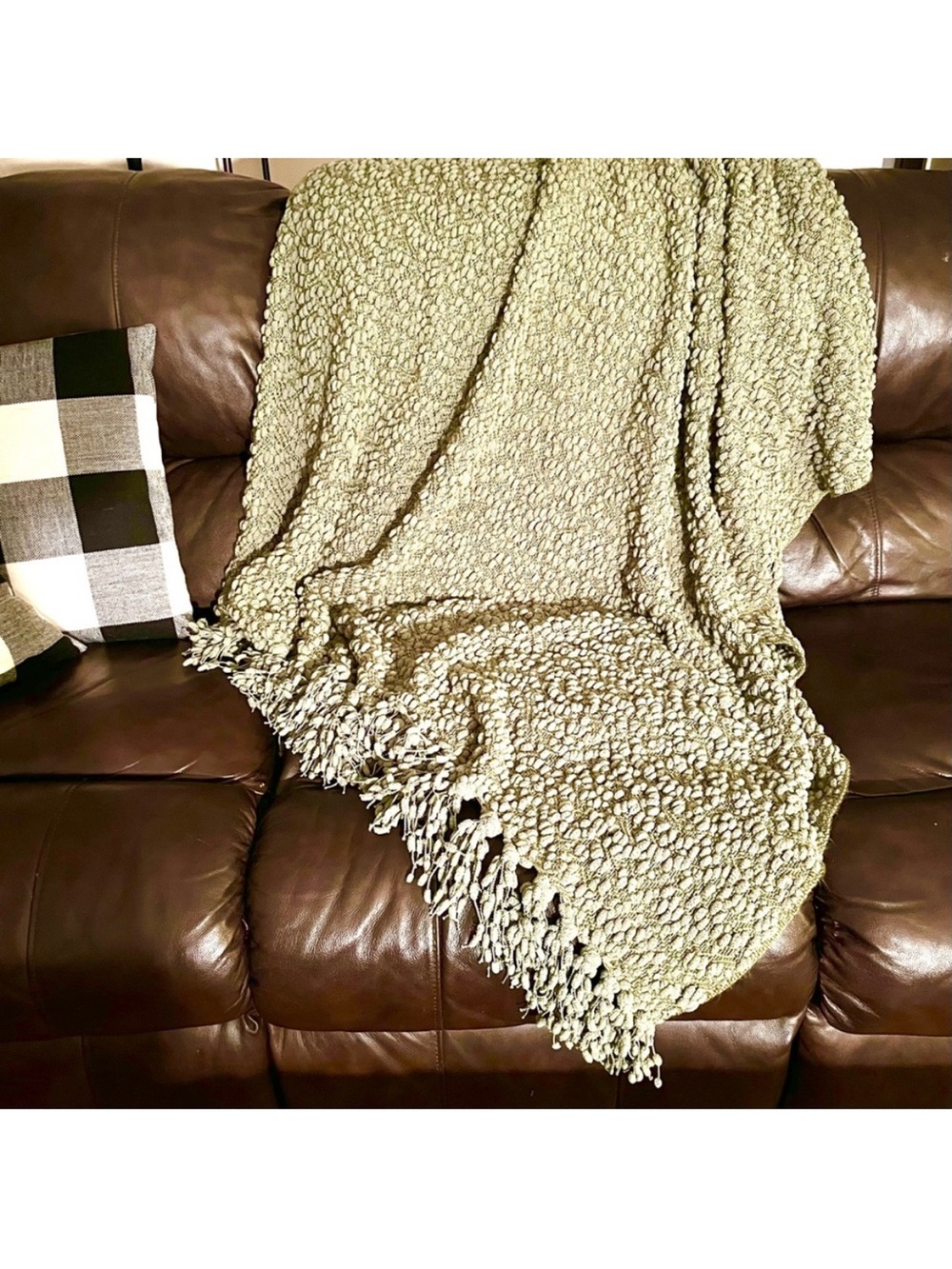 WELL DRESSED HOME
Collections Cozy Throw
Blanket